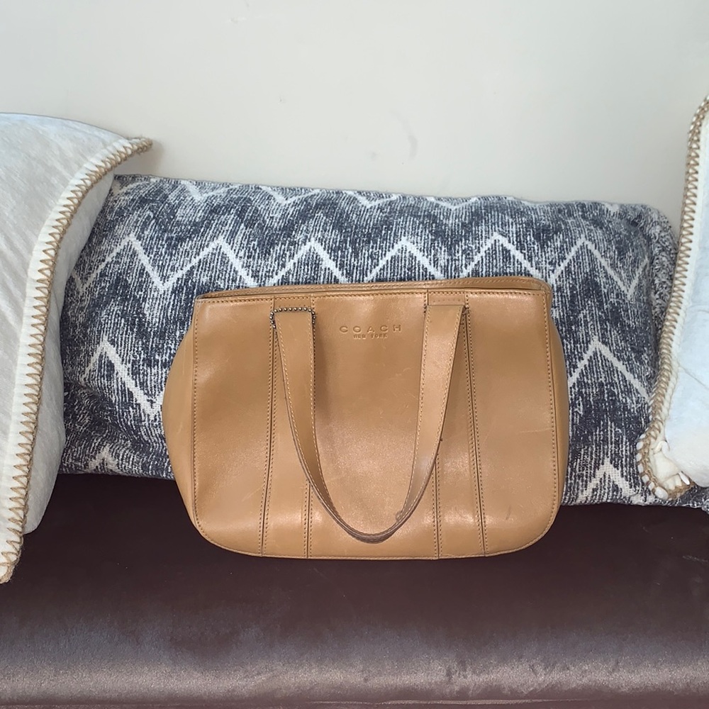 Coach- Leather Purse